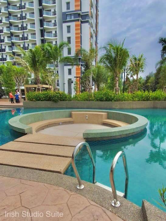 Timurbay By Irish Studio Suite Seaview Wifi Netflix Kuantan Exteriér fotografie
