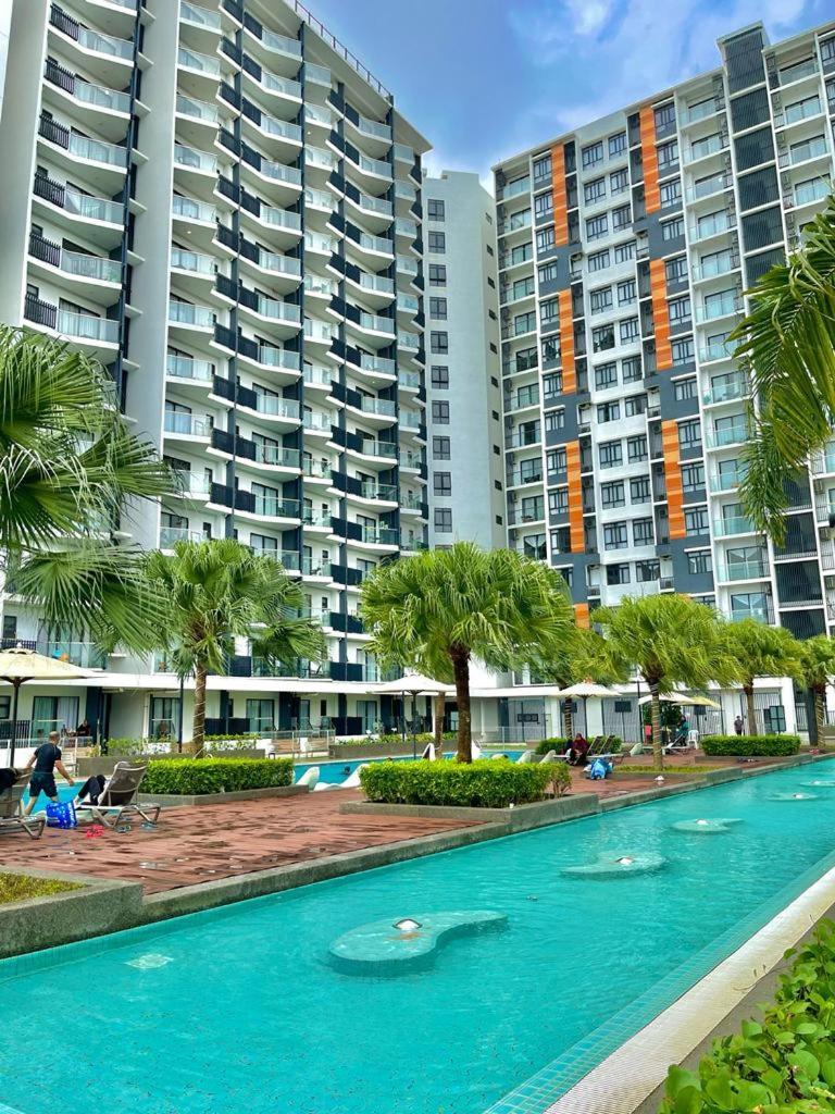 Timurbay By Irish Studio Suite Seaview Wifi Netflix Kuantan Exteriér fotografie